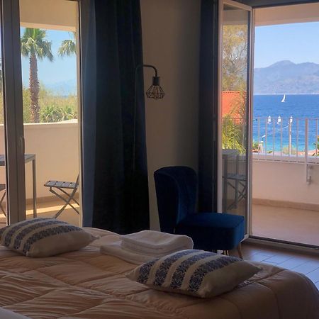 Thalassa Suite & Spa Reggio di Calabria Bagian luar foto