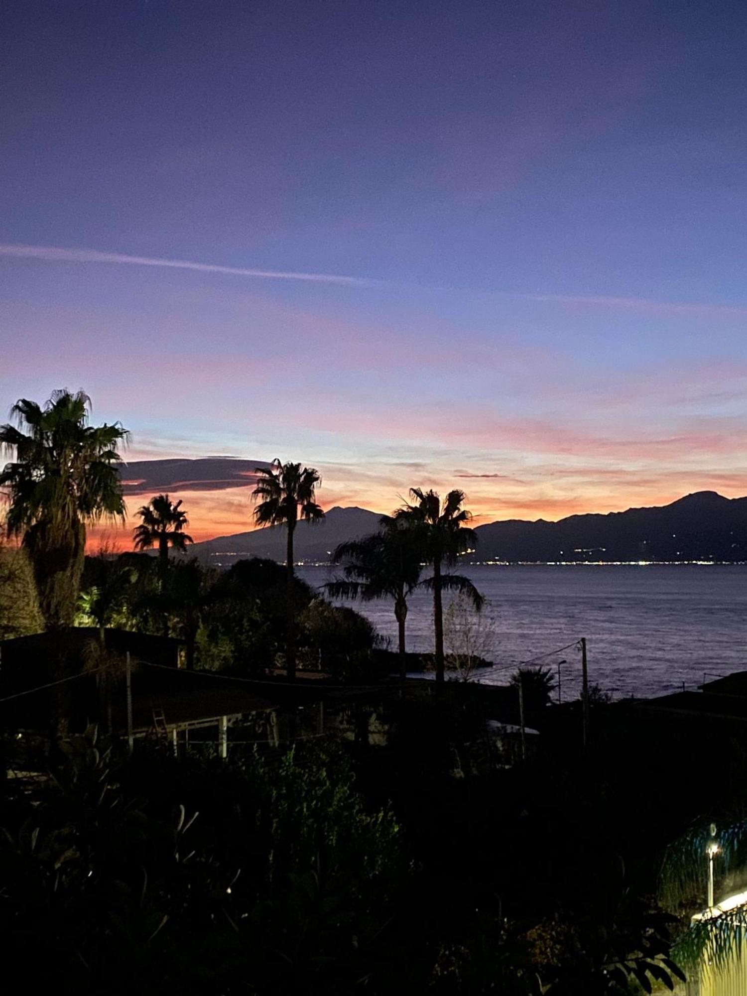 Thalassa Suite & Spa Reggio di Calabria Bagian luar foto