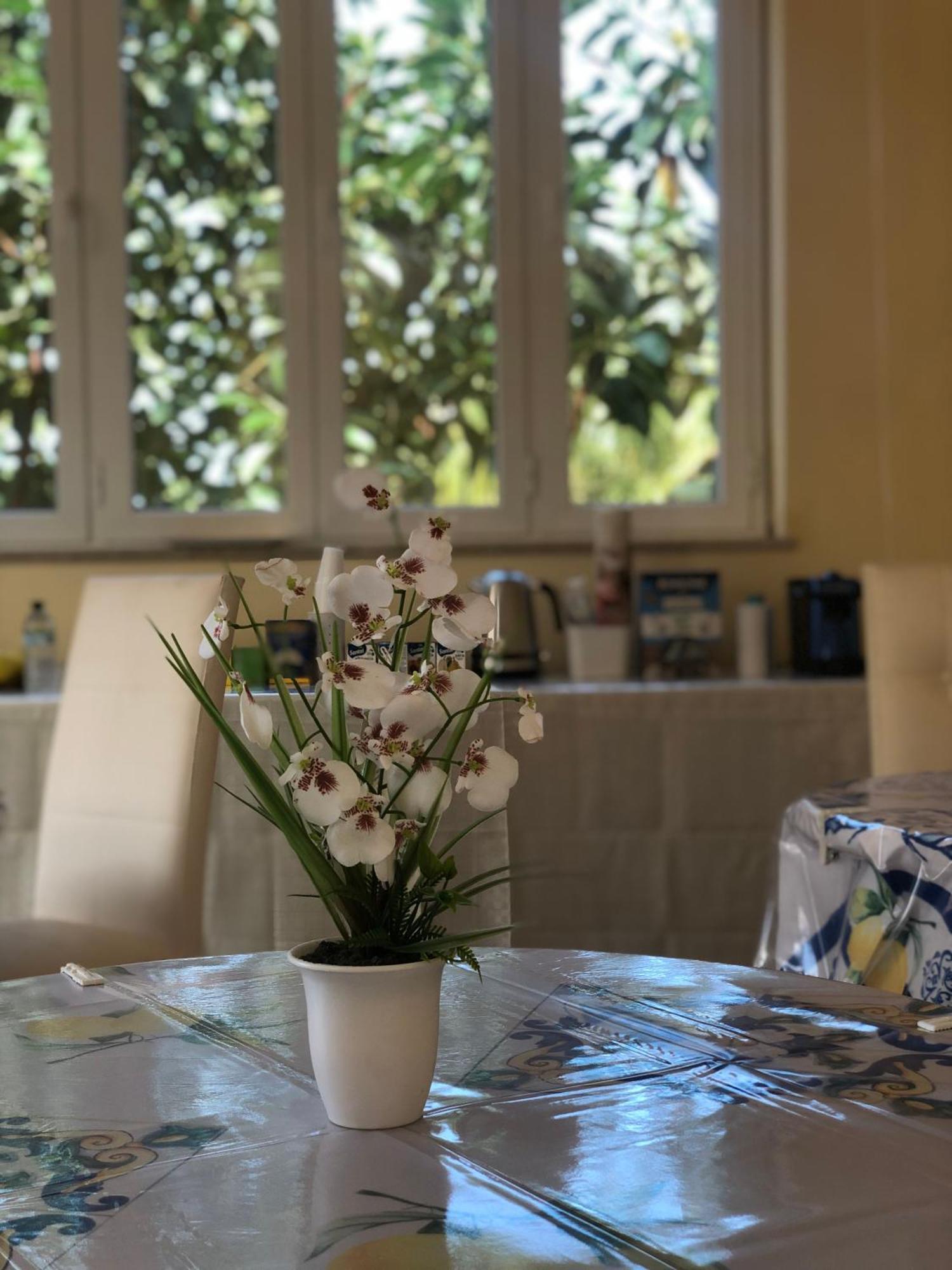 Thalassa Suite & Spa Reggio di Calabria Bagian luar foto